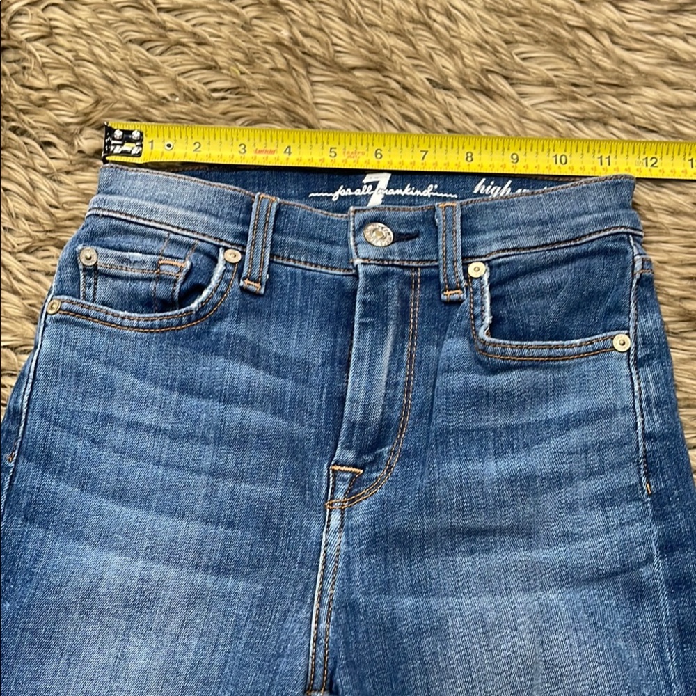 7 For All Mankind Blue Cropped Ankle Jeans with Classic Style - Picture 5 of 5